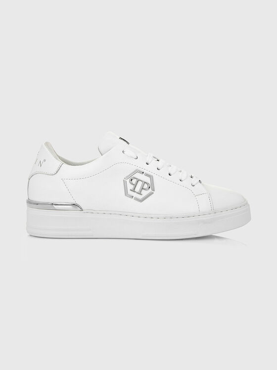 Бели кожени обувки с лого детайл - 1