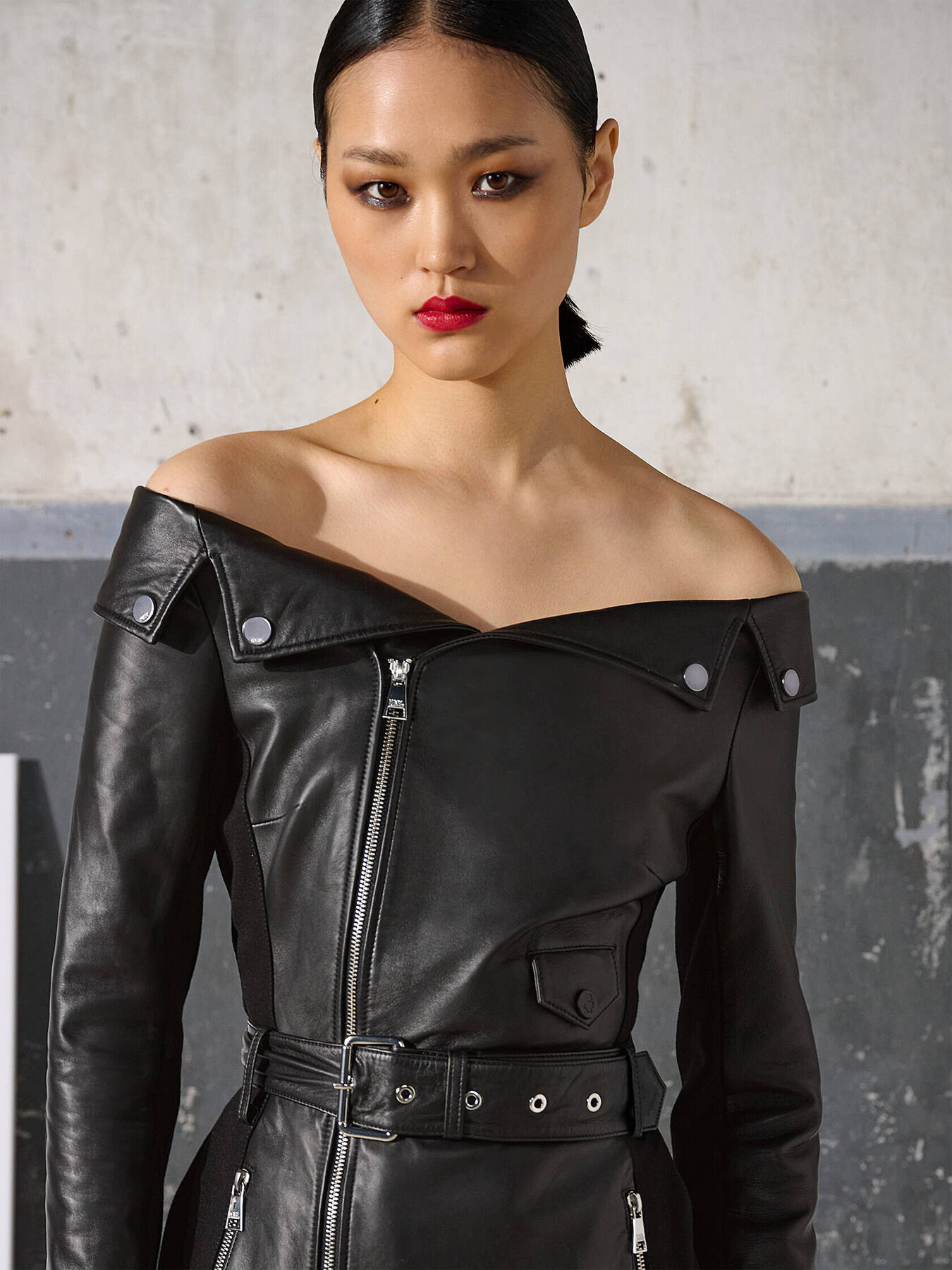 Off the shoulder leather dress brand Karl Lagerfeld Globalbrandsstore en