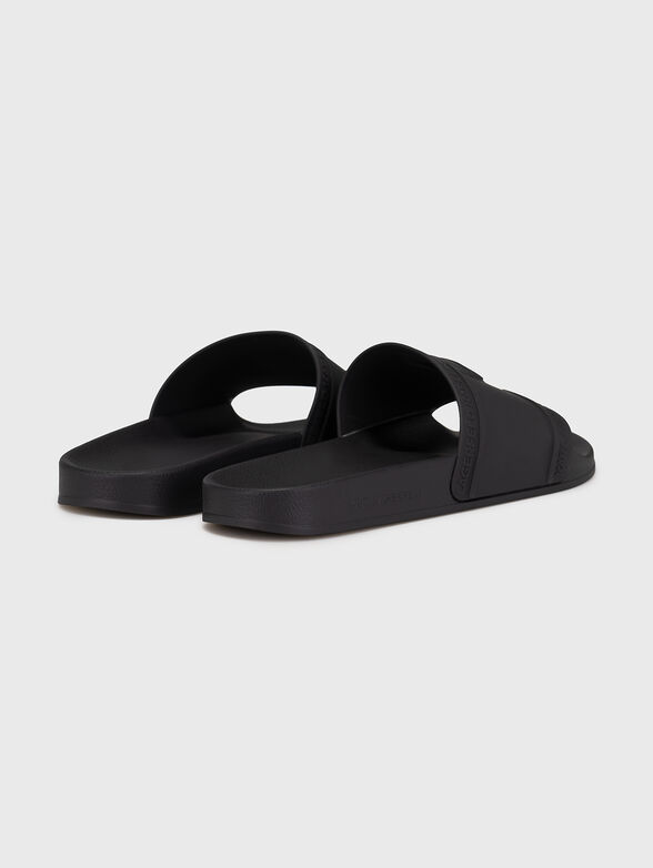 KONDO beach slippers with embossed logo - 3