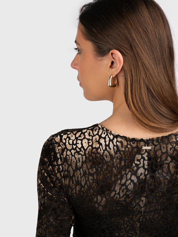 BELINDA body with V-neck - 4