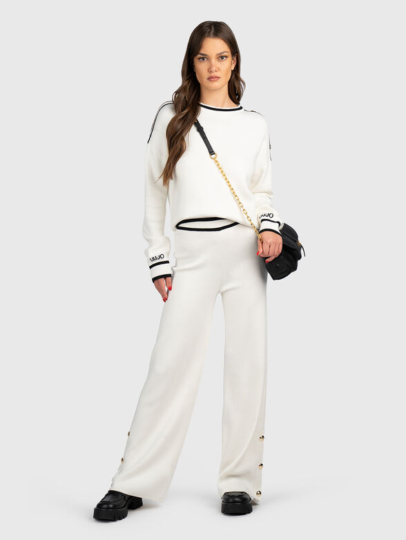 Sweater with logo on the sleeves  - 2