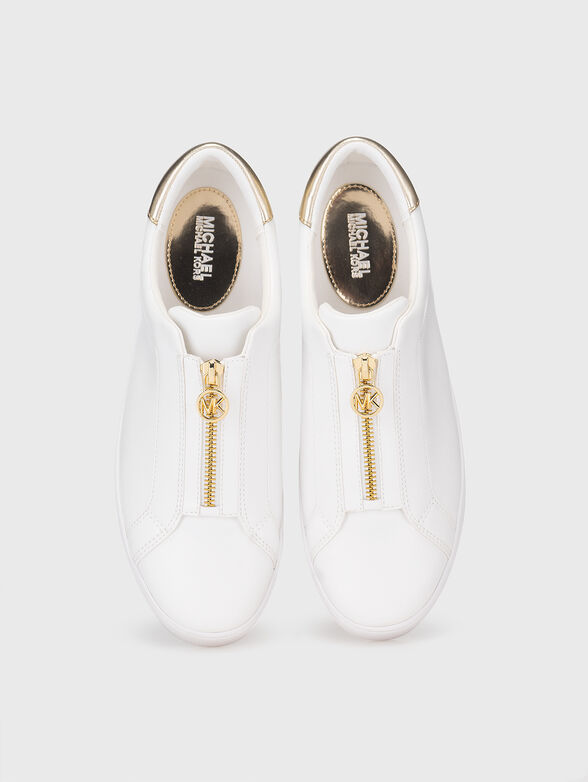 White sports shoes with accent zip - 6