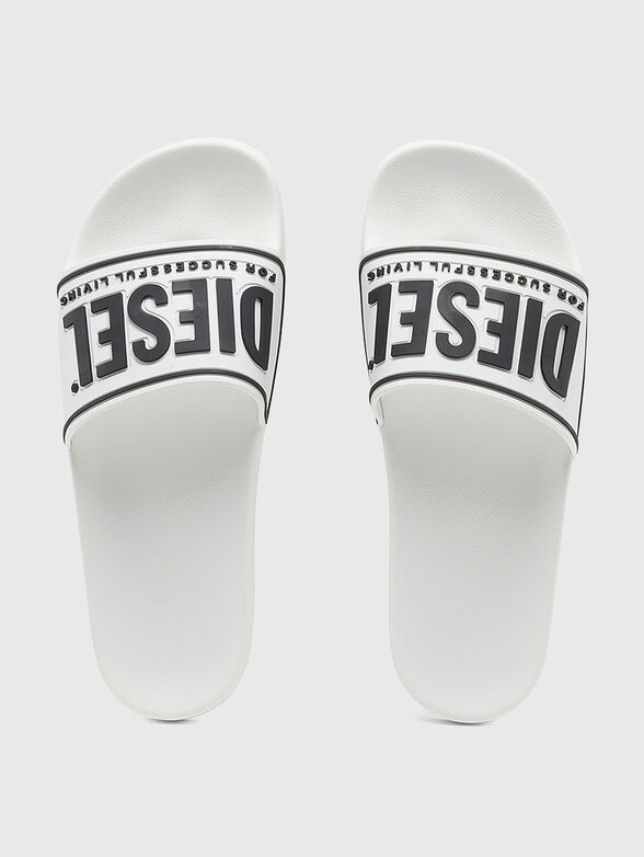 Beach slippers with logo detail - 6