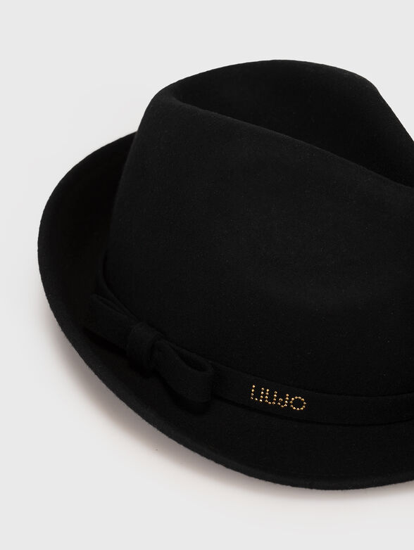 Black hat  - 4