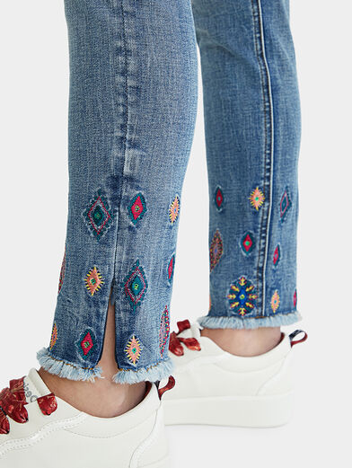 Jeans with embroidery - 5