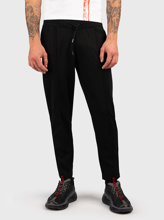 Черен спортен панталон от вискозен бленд - 1