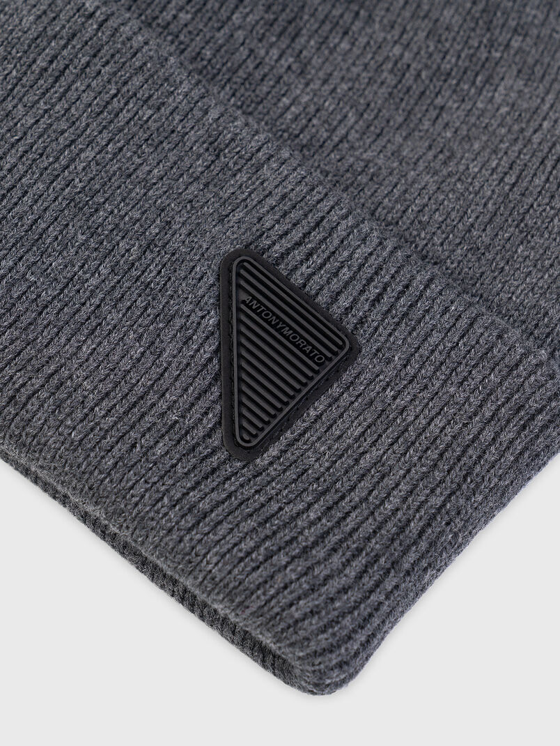 Knitted hat with logo detail - 3