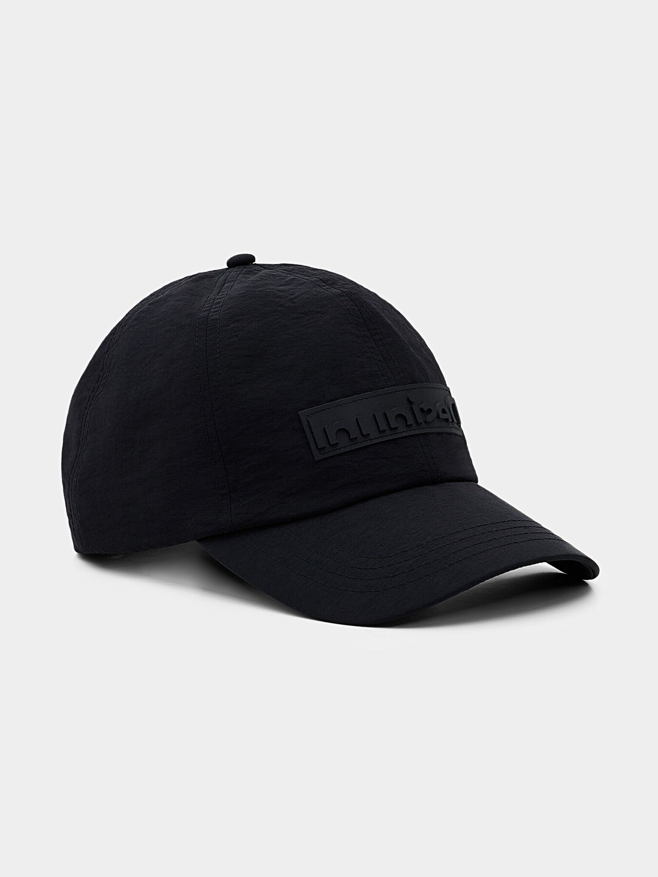 Black baseball cap with logo patch brand DESIGUAL