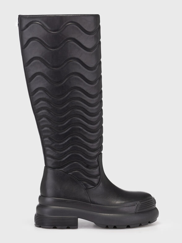 Boots in black color - 1