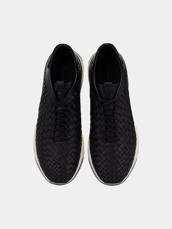 Black sport shoes with intertwined texture - 6