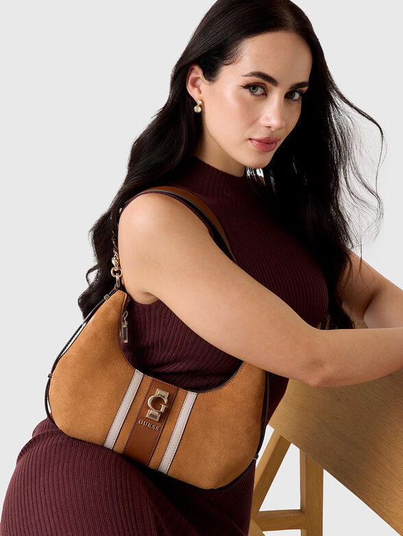 ERENIA suede shoulder bag with accent logo - 2