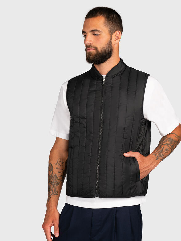 Trenchcoat with removable vest - 1