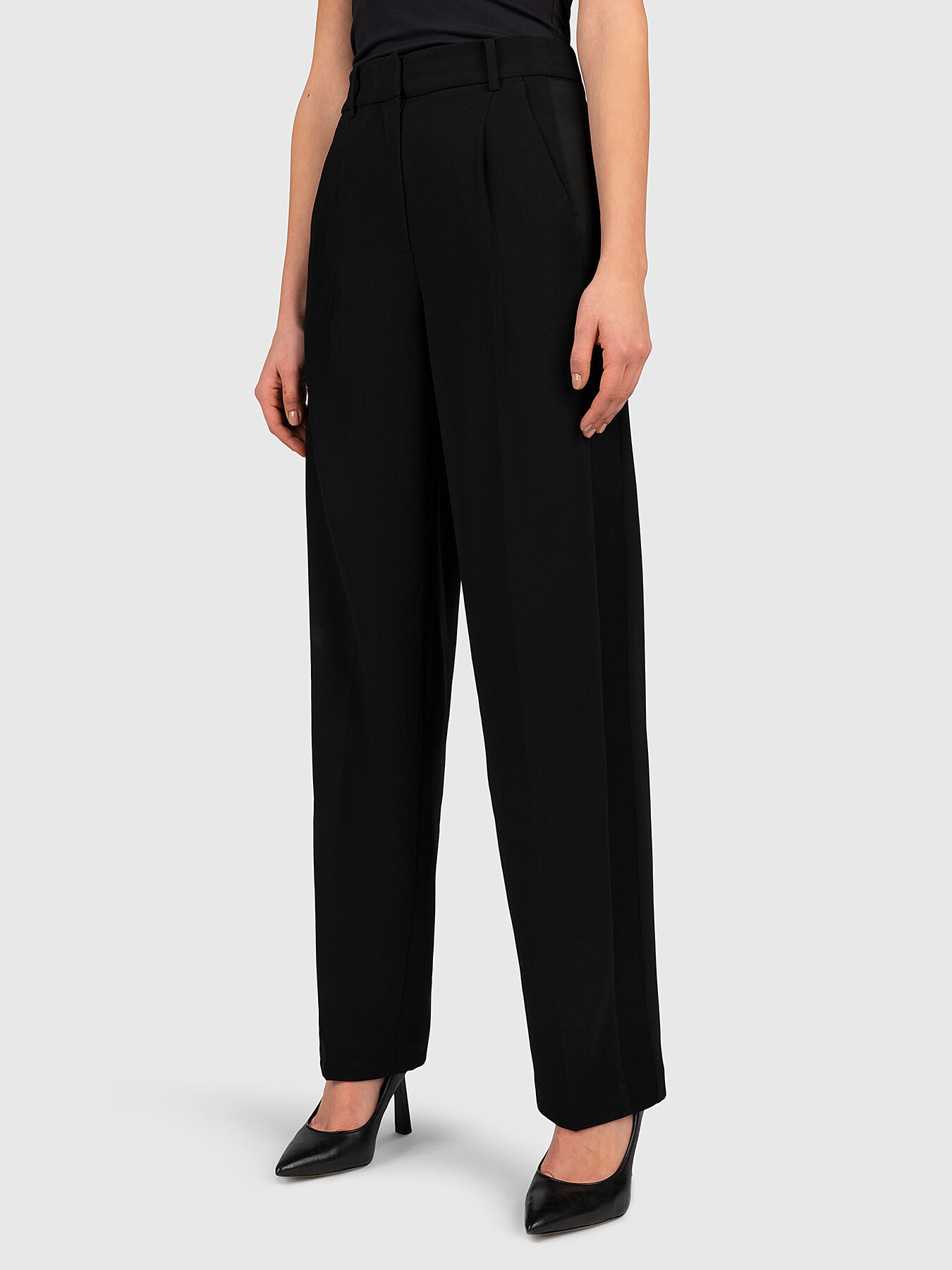 Pants in black color brand MICHAEL KORS Globalbrandsstore en