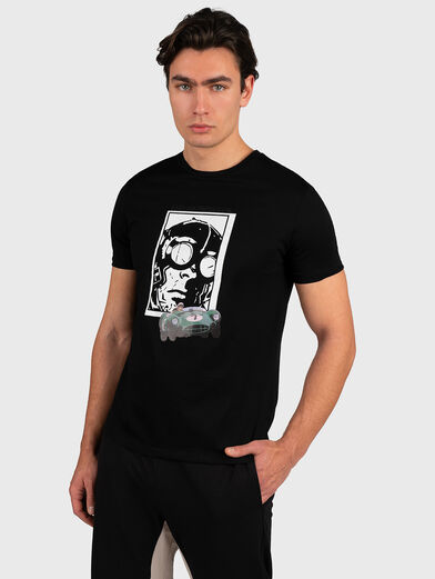 Black T-shirt with attractive pprint - 1