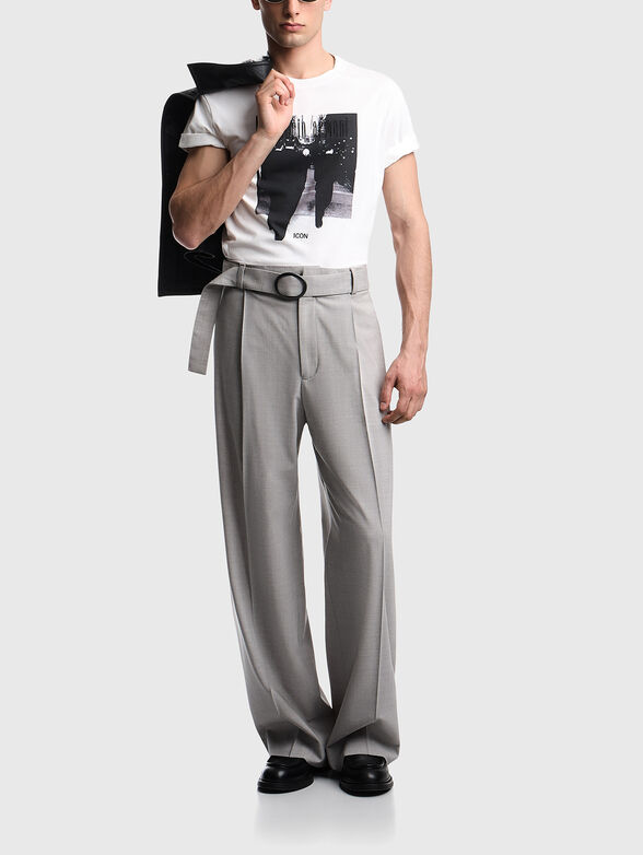 Cotton T-shirt with a print  - 2