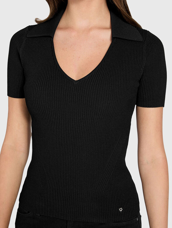 Short sleeved blouse with a collar - 4