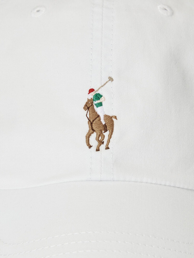 Cap with embroidered logo - 3
