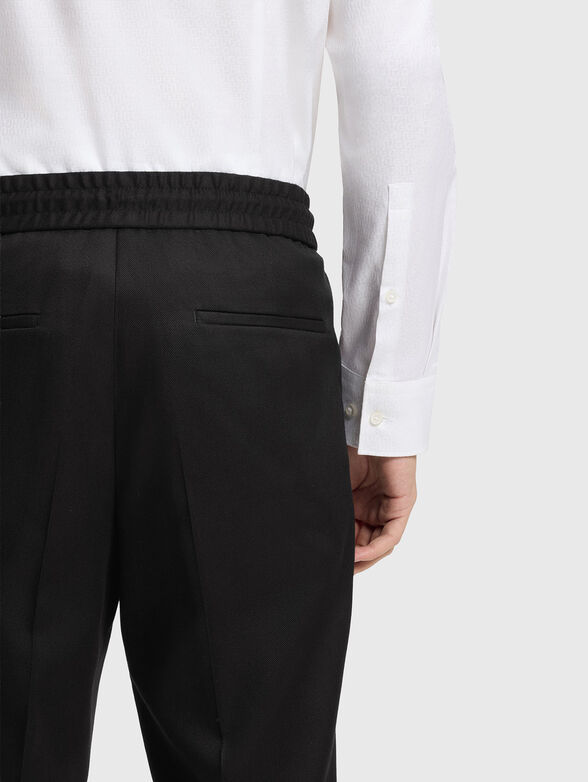Black trousers - 4