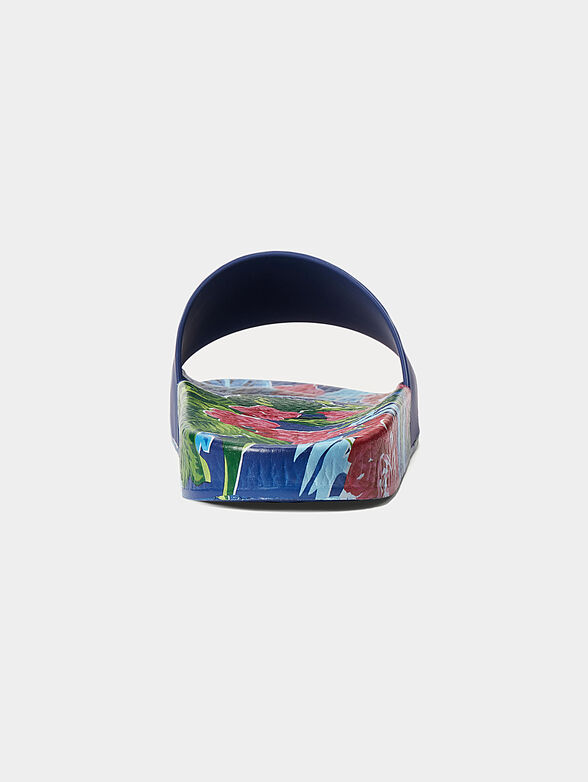 Beach slides with floral print - 3