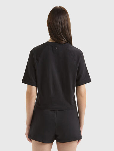 Black T-shirt with logo detail - 3