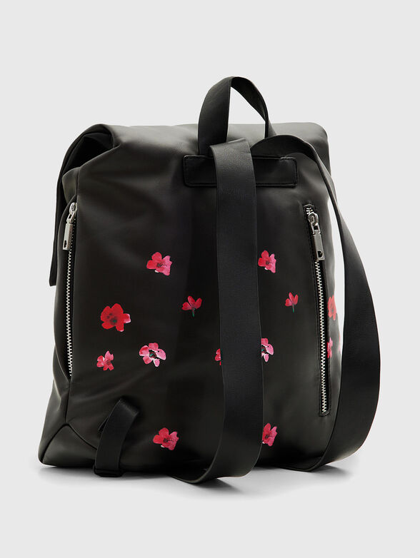 Backpack with floral accents - 2