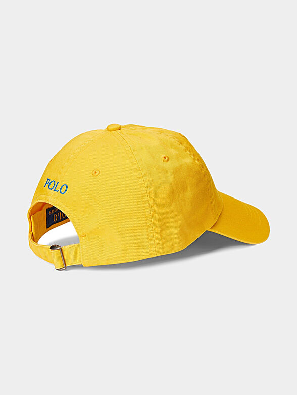 Cap with visor in yellow colour - 2