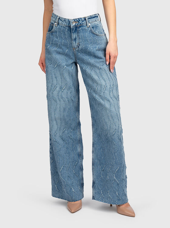 Дънки с релефна текстура - 1