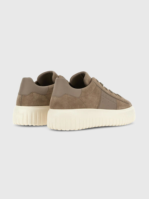 Suede sneakers with a logo - 3