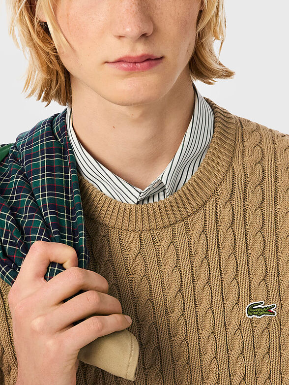 Памучен плетен пуловер с оавално деколте - 4