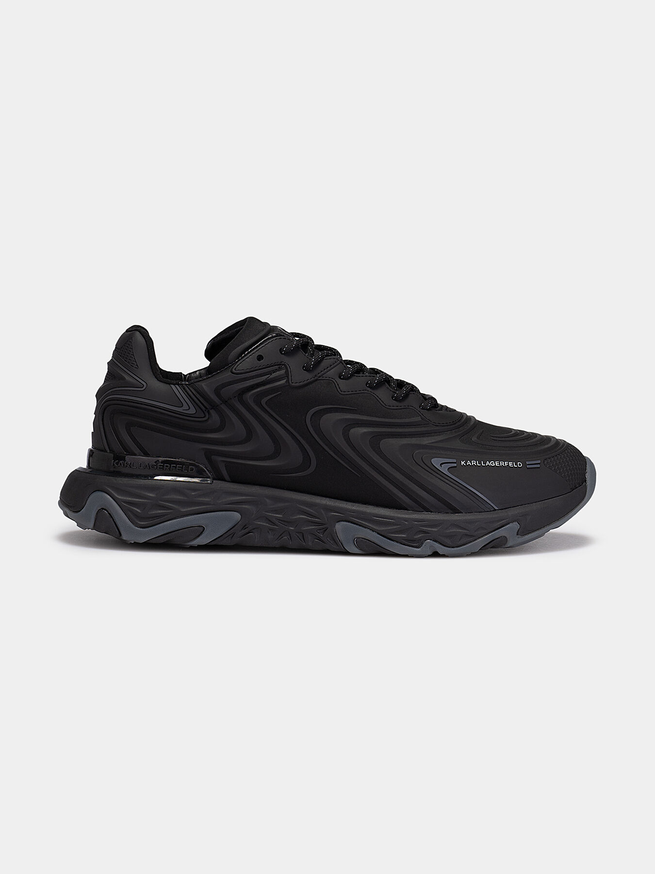 Pyro black yeezy sales