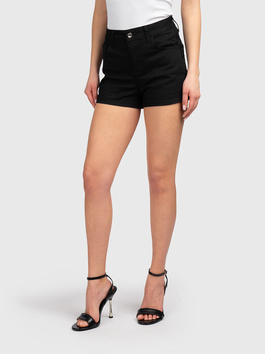 Short pants with floral embroidery