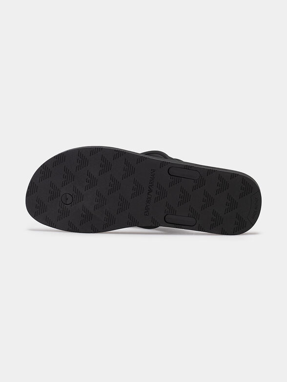 Slippers with logo reliefs - 5