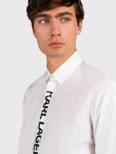 White shirt with logo detail - 4