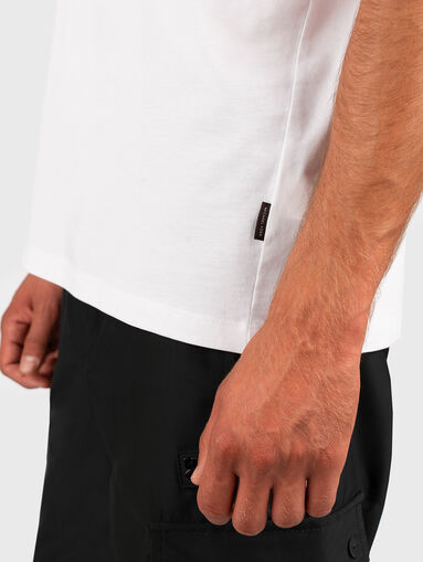 T-shirt with embossed logo on the back - 4