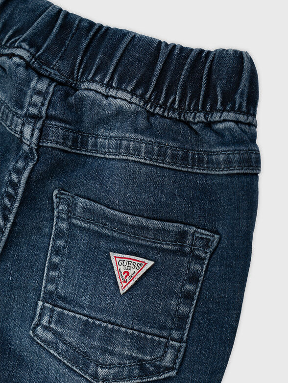 Jeans with contrast logo - 3