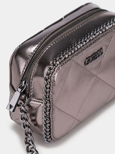 Crossbody bag with chain details - 5