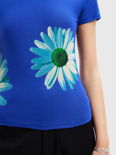 Knitted T-shirt with floral details  - 4