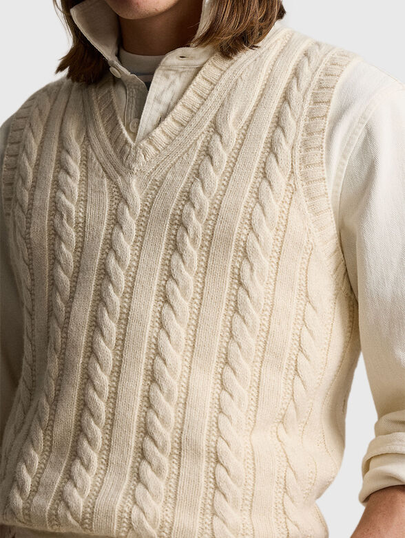 Sleeveless sweater - 4