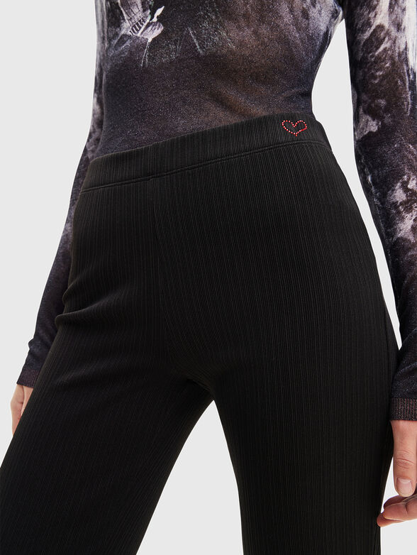 Flare pants - 3