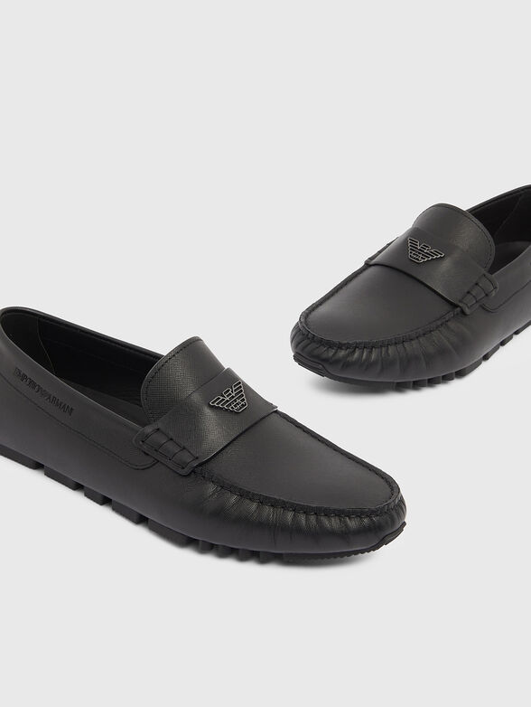 Leather moccasins with a saffiano effect - 4