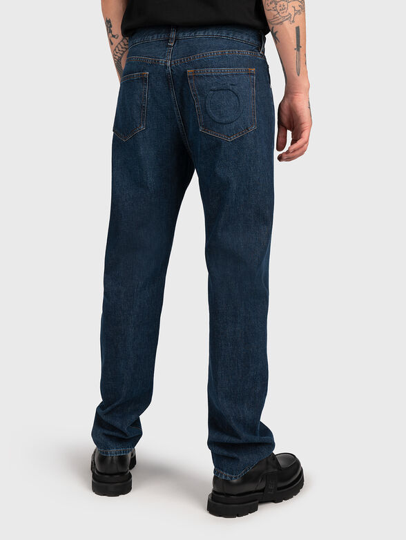 Blue jeans with five pockets - 2