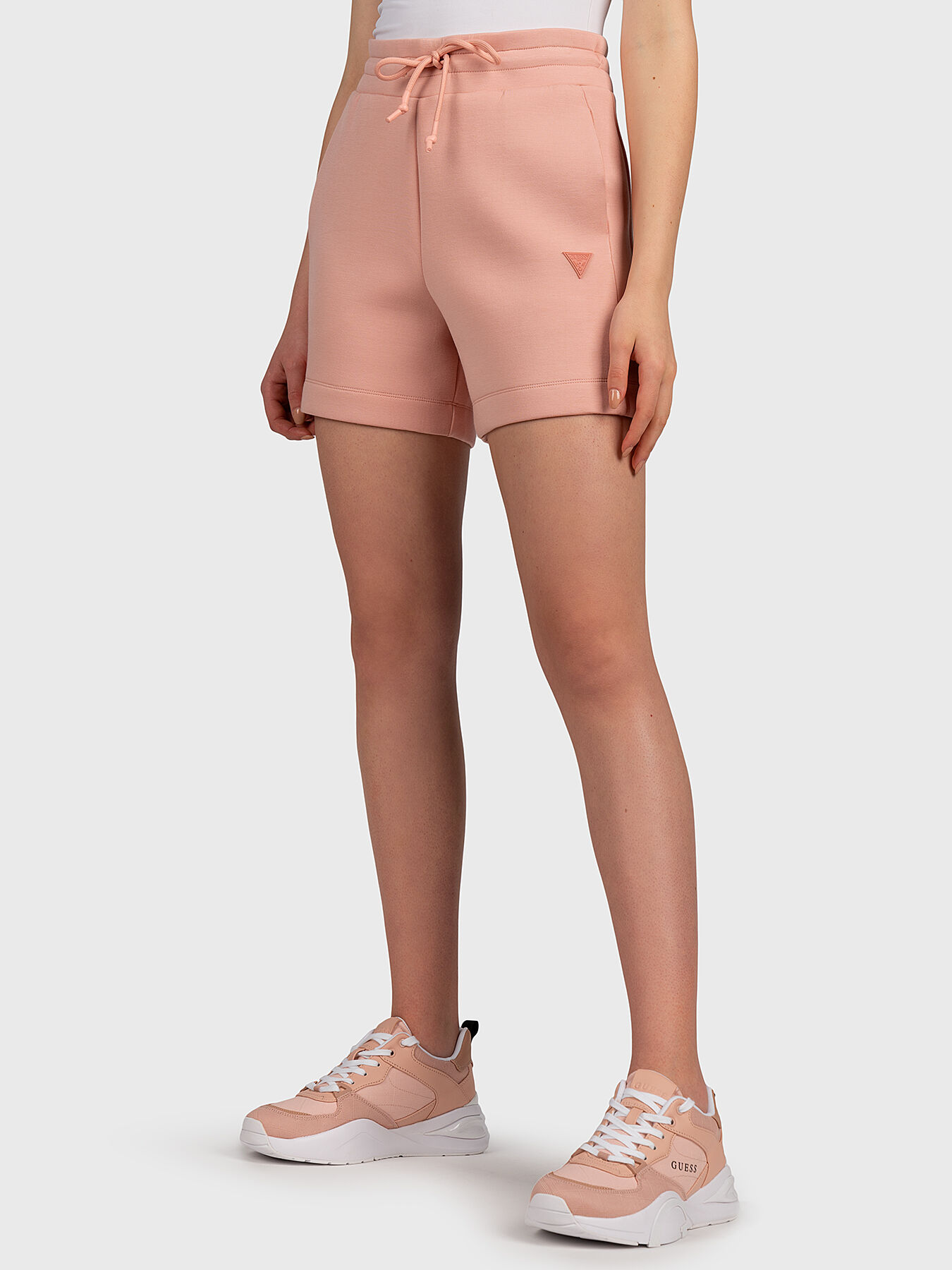 ELLY sport shorts brand GUESS Globalbrandsstore en