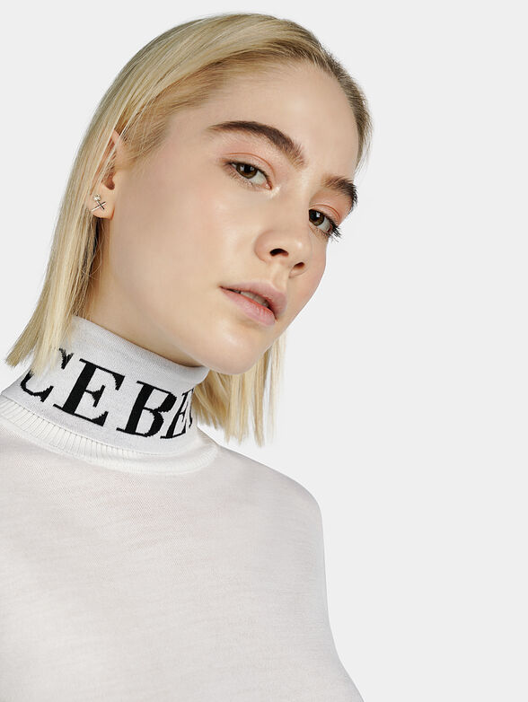 White sweater - 1
