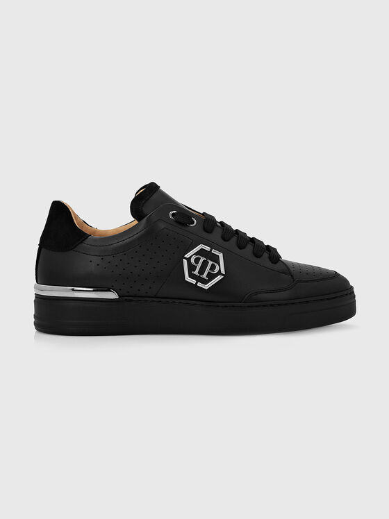 Leather sports shoes with contrasting logo - 1