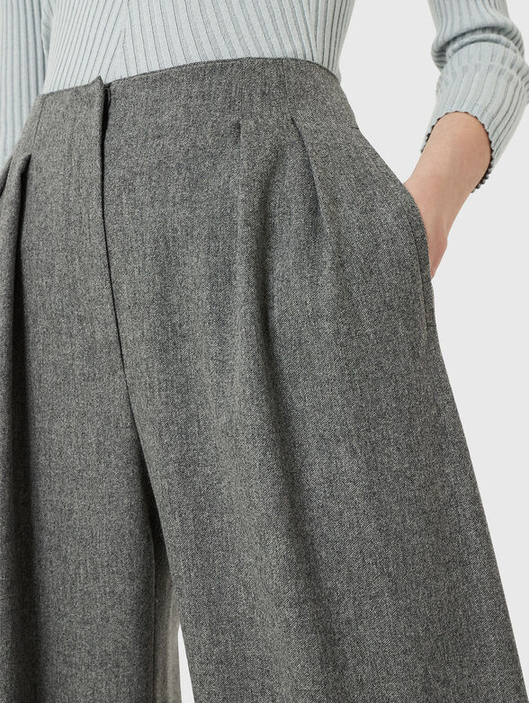 High-waisted wool and cashmere trousers - 3