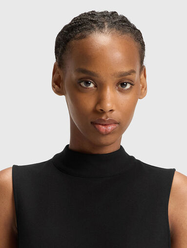 Sleeveless dress in black - 3