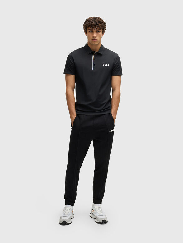 Sport shoes with logo - 2