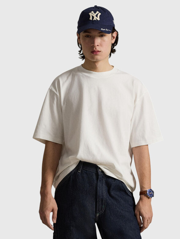 T-shirt with oval neckline - 1