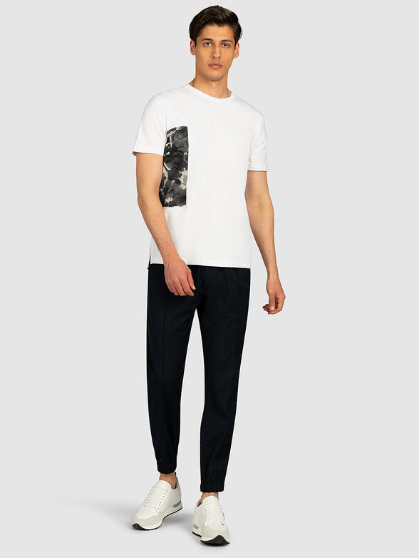 Cotton t-shirt with contrasting detail - 1