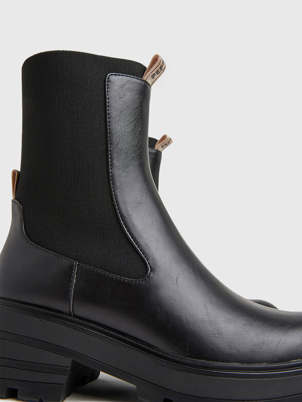 Black Chelsea boots in eco leather  - 4